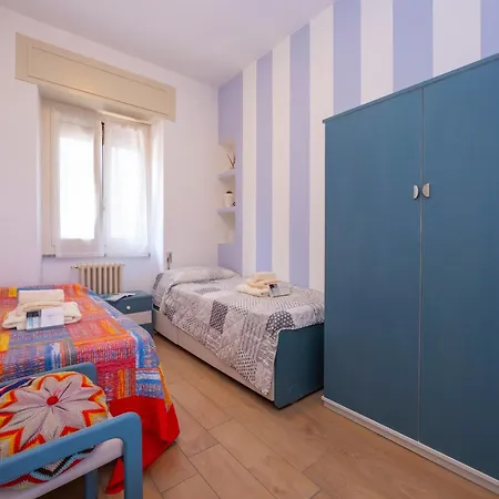 Apartman Residenza La Terrazza Di Dante: 2Br Apartment With Sunny Terrace - Happy Rentals Stresa