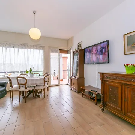 Apartment Residenza La Terrazza Di Dante - Happy